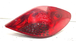 Gebrauchte Ersatzteile, Rücklicht Rechts Peugeot 207, Jahr: 2006 - Bild 1 von 3