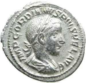 004. Moneda de plata romana. GORDIANO III, AR Denario. Roma. Prince stg. VF - Imagen 1 de 2