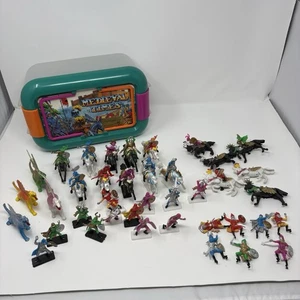 Medieval TIMES Playset di Awesome KIDS 2004 Dragons Knights War - Foto 1 di 9