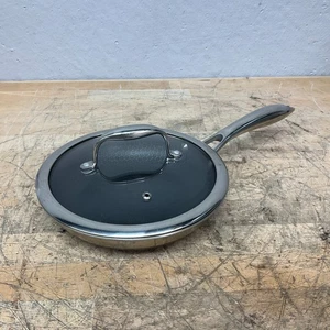 HexClad Hybrid Non-Stick Pan, 8-Inch, Stay-Cook Handle With Lid NICE - Picture 1 of 4