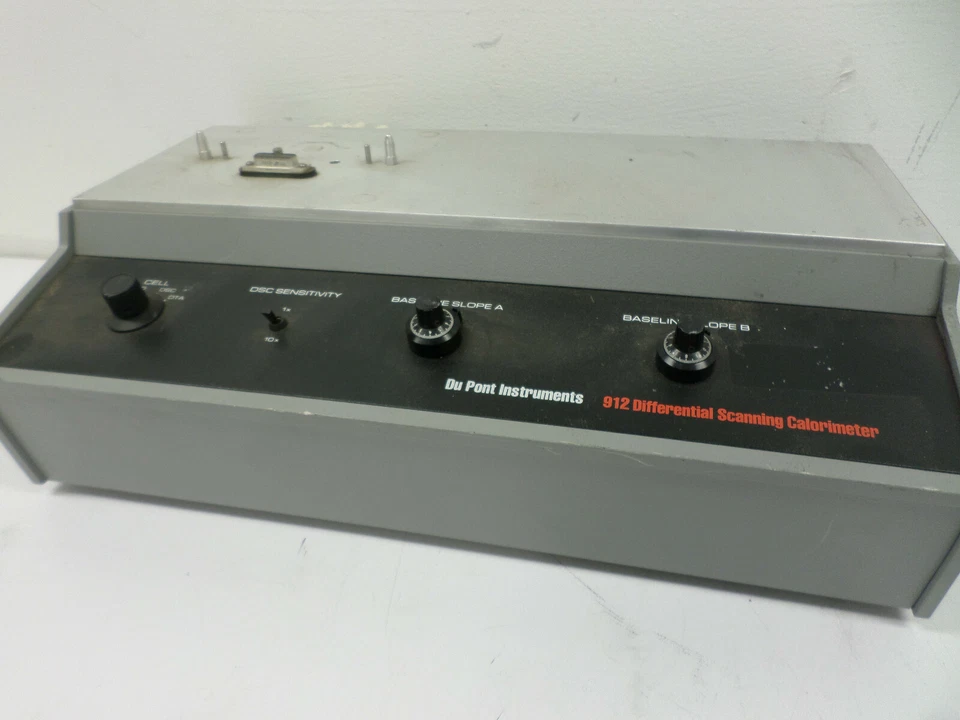 Du Pont 912 Differential Scanning Calorimeter 912003-901 *PARTS*VINTAGE* - Image 1 of 4