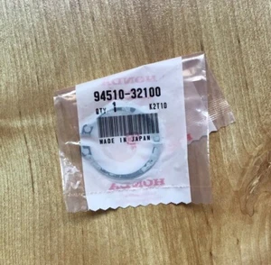 Honda Circlip 94510-32100 - Picture 1 of 1