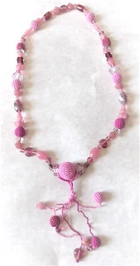 COLLIER SAUTOIR CROCHET CREATION COUTURE S RAISONNIER PAMPILLE BONBON ROSE - Picture 1 of 3