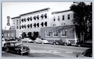 Iron Mountain Michigan Dickinson Hotel WIKB Radio Foto Real Postal RPPC Años 50 - Imagen 1 de 2