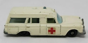 Matchbox Lesney No3 MERCEDES BENZ “BINZ” AMBULANCE - Picture 1 of 5