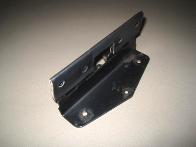 1987 - 1993 Cadillac Allante Center Console Armrest Hinge Black - Изображение 1 из 4