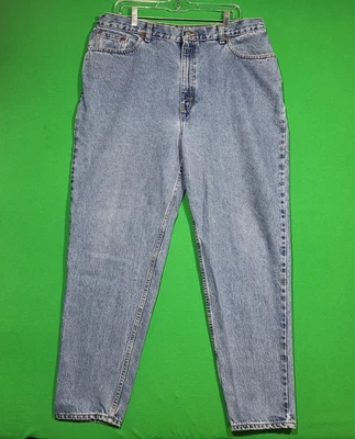 Vintage Levis 550 Jeans Women 20 W Relaxed Fit Tapered Leg Blue USA Ladies 37x29 - Image 1 of 4