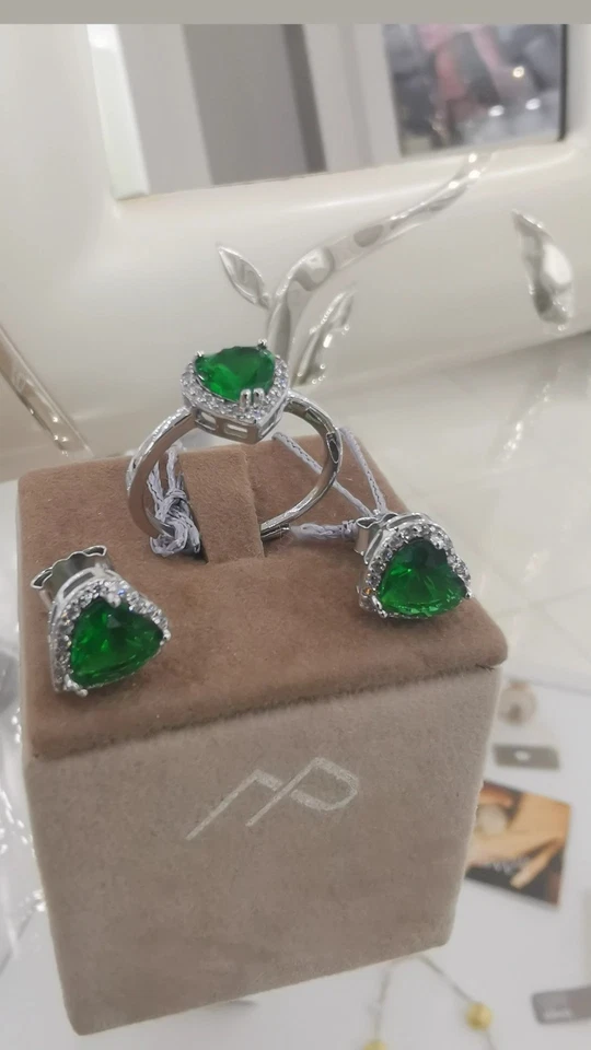 Anello+ Orecchini donna in argento 925% con pietre verdi forma cuore - Immagine 1 di 1