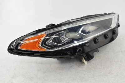 Conjunto de faros para pasajero derecho Ford Fusion 2017 - lengüeta rota, lente rayada Foto 1 de 4