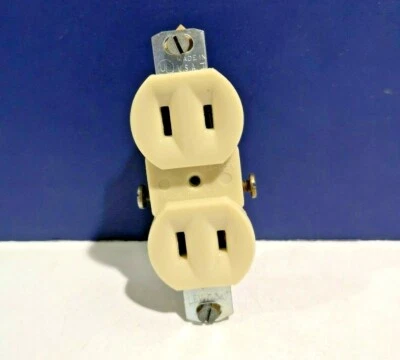 10-PK Leviton IVORY Bakelite Duplex Flush Receptacle w/ Narrow Ears NEW 222-I - Image 1 of 4
