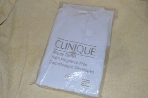 Clinique Beauty Consultant short Sleeved White Lab Coat Uniform Size 18  - Picture 1 of 3