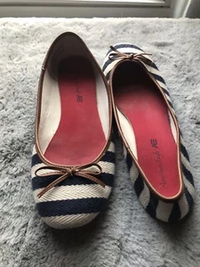 American Eagle Size 9 Navy and White Striped Ballet Flats - Picture 1 of 11