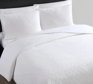 Vera Wang Double Diamond Matelasse White King Comforter 3pc Set