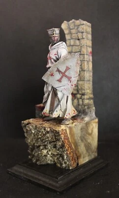 Templar Knight in ruins painted figure 75 mm - Image 1 of 4