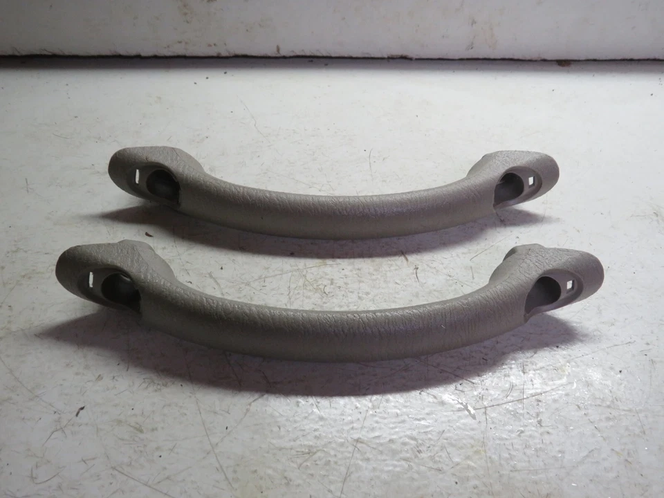 Dodge Ram 2007 juego de 2 manijas de agarre Foto 1 de 4