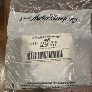 GENUINE FORD PART F03Z-5461248-A CLIP KIT - Imagen 1 de 2