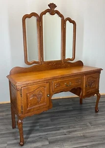 Vintage Dressing Table with mirror French Oak Louis Vanity Table Makeup LOT 3566 - Picture 1 of 12