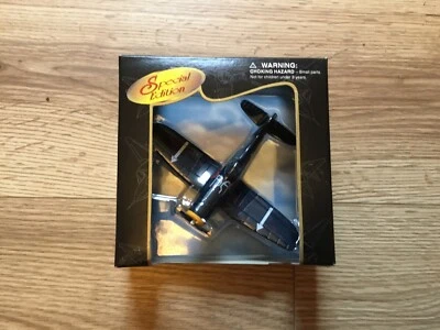 Avión diecast Maisto Air Force edición especial F4U-1D Corsair Foto 1 de 3