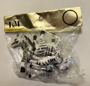 Vintage Napcoware Hard Plastic Zebra Family Dad,Mom & Baby Made in Hong Kong NOS - Picture 1 of 6