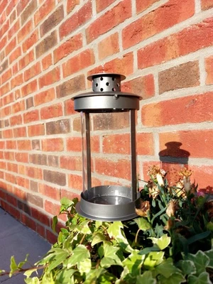 windfeste Laterne mit Erdspieß für Garten, Balkon, Terrasse, Grabdeko - Bild 1 von 2