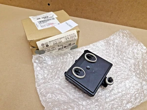 VW Touareg Passenger Door Control Module 2018-on 4M1959592C Genuine NEW - Picture 1 of 10