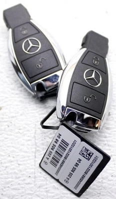OEM Mercedes-Benz C-Class Key Fob Entry Remote 205-905-98-04 (No Key Blade) - Image 1 of 4