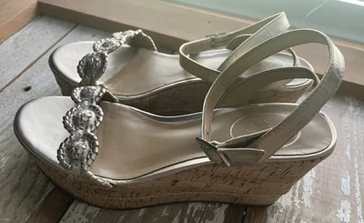 Sandalias de cuña JACK ROGERS Keri de cuero talla 7 doradas metálicas correa al tobillo punta abierta Foto 1 de 4