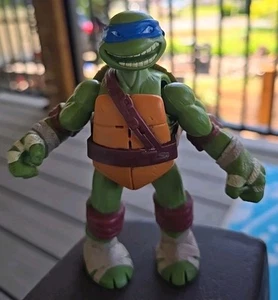 Figura de acción 2012 Leonardo Leo Teenage Mutant Ninja Turtles TMNT Viacom 4,5" - Imagen 1 de 3