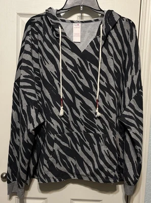 Secret Treasures Sudadera con Capucha Estampado de Cebra Negra y Gris Talla 3X (22W-24W) Nueva con Etiquetas Foto 1 de 4