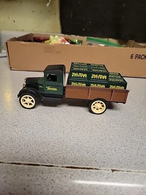 Ertl Weil-Mclane Contactor Collection 1995 diecast 1931 Hawkeye Crate Bank con llave Foto 1 de 4