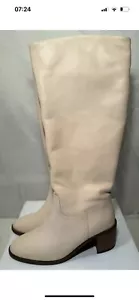 ERICA DAVIES UK 7 / 40 Valerie Off White Leather Knee High Zipped BootS - Picture 1 of 1