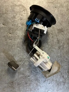 BMW R1200GS LC R1200RT LC R1200R LC R1200RS fuel pump assembly 8357969 2013-2016 - Picture 1 of 4