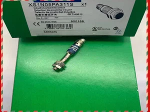 1pc for new inductive proximity switch XS1N05PA311S - Picture 1 of 2