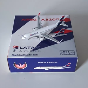 Phoenix LATAM Airbus A320neo CC-BHG 1:400 11906 - Imagen 1 de 1