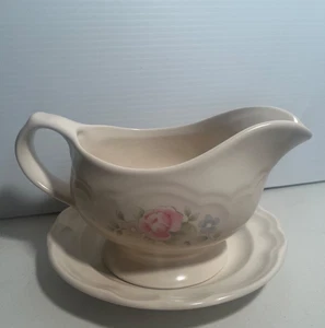 Pfaltzgraff Tea Rose Gravy Boat with Underplate Stoneware Pink Blue Flowers - Picture 1 of 3