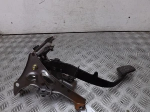 Toyota Corolla Verso Clutch Pedal Assembly 2+3 Pin Mk1 1.8 Petrol 2004-2009B - Picture 1 of 5