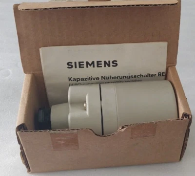 Siemens - 3SG3136-1NR41 - Ultrasonic Sensor - 90-250VAC - Used - Image 1 of 4