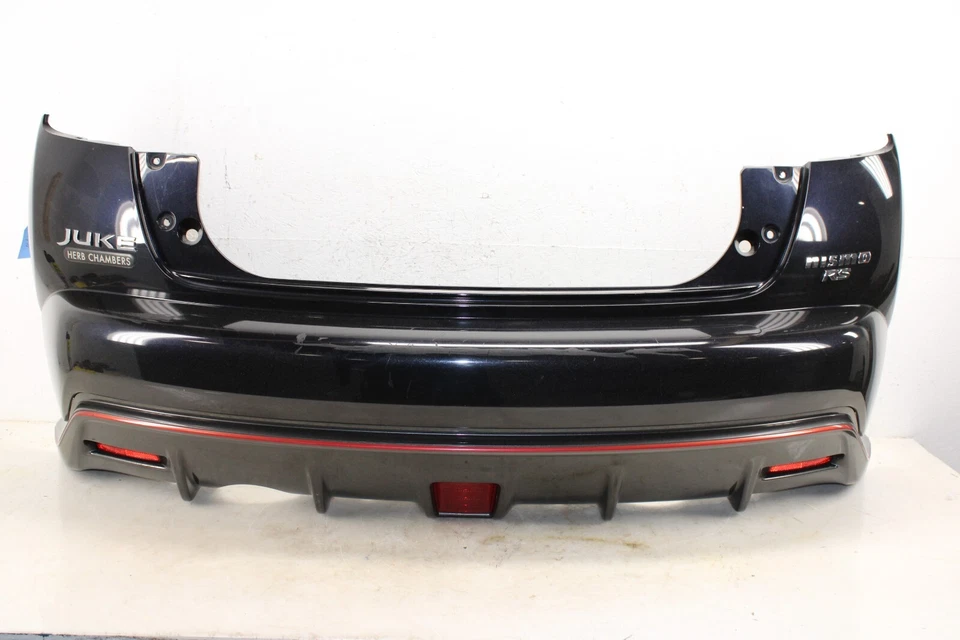 Cubierta de parachoques trasero Nissan Juke Nismo RS 2013-2017 B20 OEM HY10 Foto 1 de 4
