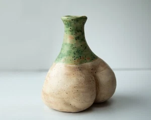 Woman torso form flower vase, rustic minimalistic home interior abstract decor - Picture 1 of 8