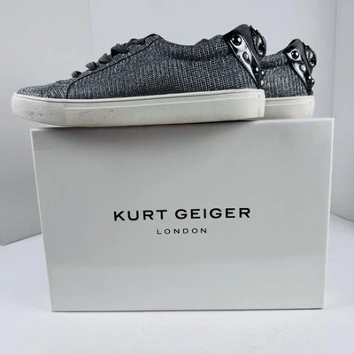 Zapatilla deportiva Kurt Geiger Ludo de tela plateada para mujer 39 8,5 tachonada trasera en caja Foto 1 de 4