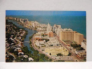 Miami Beach Florida Postcard - Picture 1 of 2