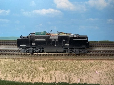 HO*FOR REPAIR**Stewart EMD F3/F7/F9 Running Powered Lighted Chassis w/DCC. FIXER - Image 1 of 4