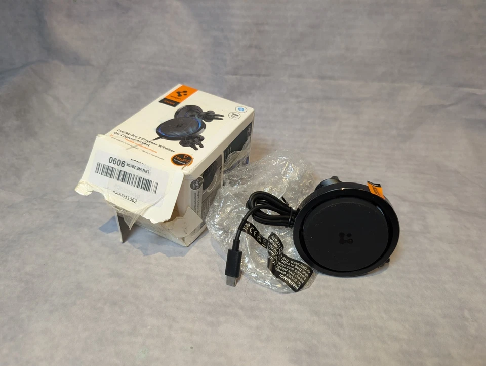 Spigen OneTap Pro 3 MagFit Fast Wireless Car Charger Mount Designed Magsafe Ipho - Image 1 of 4