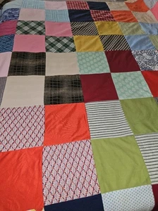 Vintage 70er Jahre lebendig buntes Polyester unvollendet Patchwork Quilt Top 116" x 96" - Bild 1 von 23