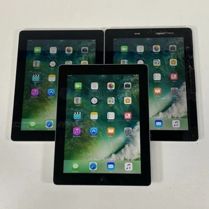 JobLot 3x iPad 4 16GB Black Wi-Fi Only IOS 10 Apple Tablets - Grade CD - Picture 1 of 13