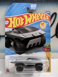 Hot Wheels 1:64 Peak Pursuit Polestar TRX  - Picture 1 of 1