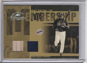 2005 Donruss Classics VIP Membership Tony Gwynn # ms-19 game bat&jersey 15/25