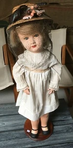 Poupée résine Mundia Paris 301-12 hauteur 75cm resin doll - Picture 1 of 4
