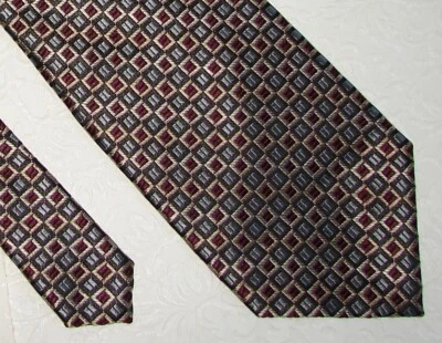 Gravata de seda Joseph & Feiss, 58,5", nova sem etiquetas quadrados pequenos elegantes de tecido - Imagem 1 de 4