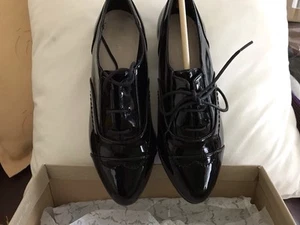 Clarks Women’s Laced Shoe Size 3 Black - Picture 1 of 6